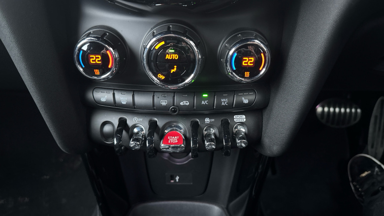 MINI Hatchback 2.0 John Cooper Works Premium 3dr Auto Petrol Hatchback